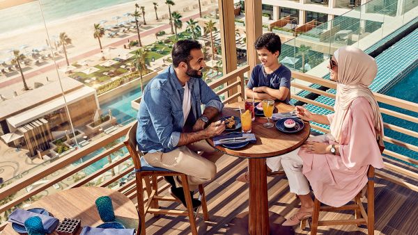 كونوا على الموعد مع حفلات "ليونيل ريتشي" و"وَن ريبابلك" وأفضل العروض البوليوودية