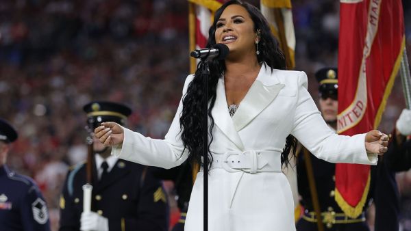 In November 2008 at the age of 16 she belted out the national anthem at a Dallas Cowboys game.
