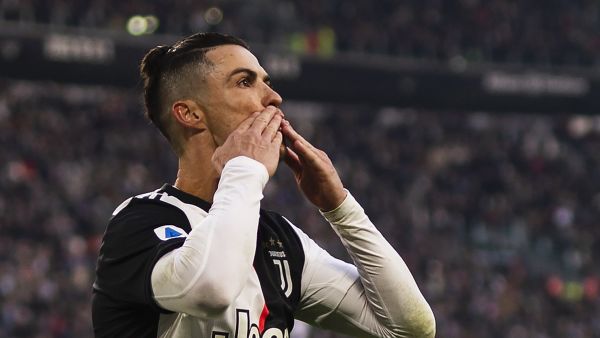 رونالدو يقود يوفنتوس لفوز كبير