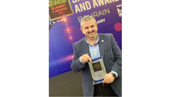 Mr. Osama Nasr, the Chief Information Officer of BisB, during the 2020 Bahrain Smart SMB Summit and Awards. BisB’s Chief Information Officer Emerges as Winner of CIO of the Year Award