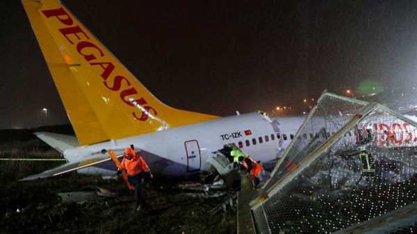 ارتفاع عدد ضحايا تحطم طائرة الركاب أثناء هبوطها العنيف في مطار "صبيحة غوكشن"