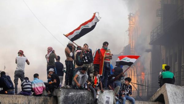 محتجون في ذي قار جنوبي العراق