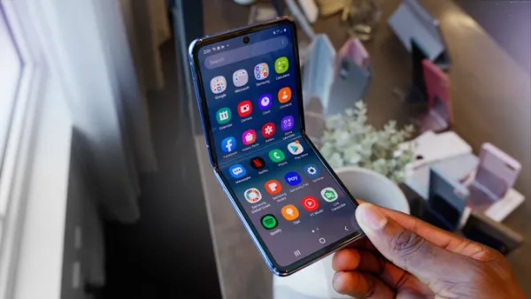 As the Competition Gets Crazier, Why Do We Need Foldable Smartphones Anyways?