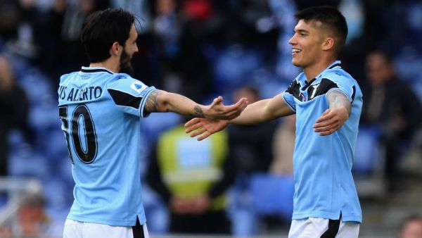 لاتسيو ينفرد في الصدارة