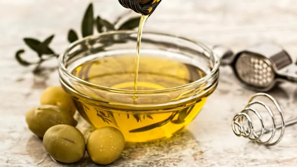 تجنبي استخدام هذا النوع من زيت الزيتون للطهي