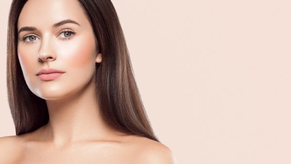 تعتبر ممارسة الرياضة بانتظام من أهم الوسائل لكي تبدي جميلة بدون مكياج