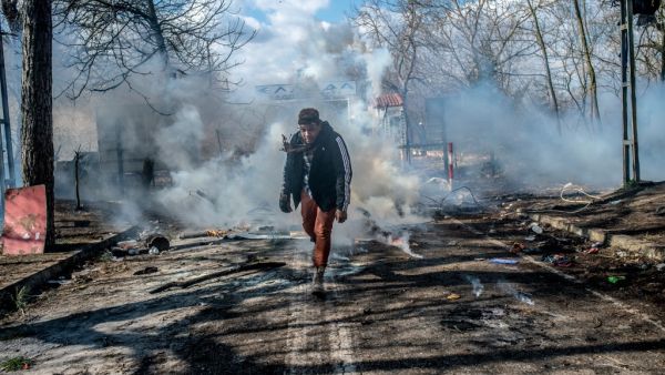 The clashes come as Greece bolsters its border after Ankara said it would no longer prevent refugees from crossing into Europe following the death of 33 Turkish troops in northern Syria. BULENT KILIC / AFP