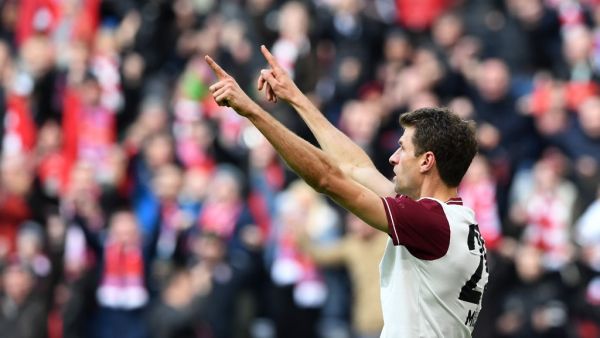 مولر يحتفل بهدفه