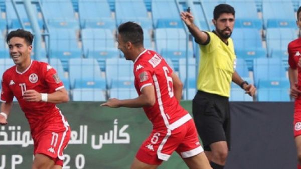 نسور قرطاج إلى النهائي