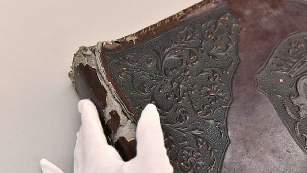 Nazi photo album made from HUMAN SKIN of a death camp victim  (Twitter)