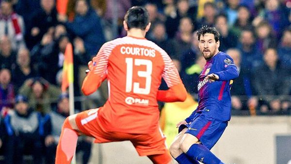 ميسي وكورتوا