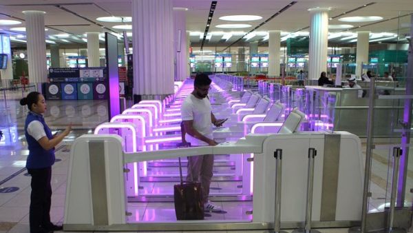 Smart Gates at Dubai International Airport (Twitter)