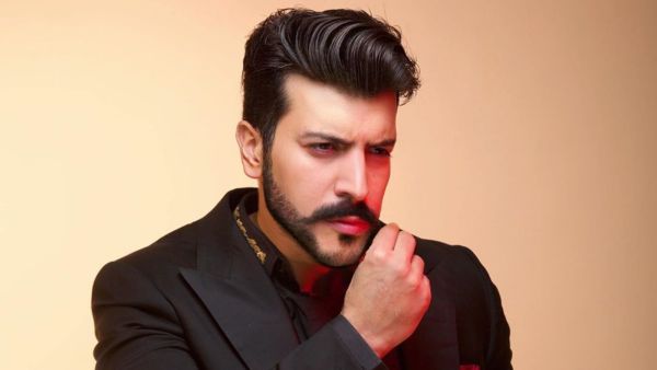 In the video Almarzoug was bragging about his mask (source: @essa_almarzoug Instagram)