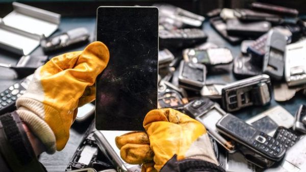 Electronic waste (Twitter)