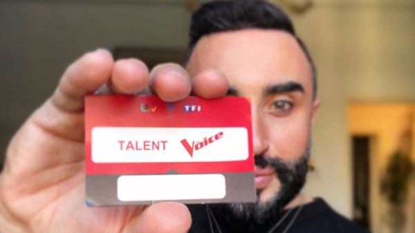 Judges Amel Bent, Lara Fabian, Marc Lavoine and Pascal Obispo turned their chairs (source: @matteoelkhodr Instagram)