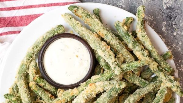 شبس الفاصوليا الخضراء المقرمشة