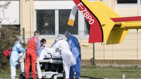 السلطات الصحية الفرنسية تعلن عن تسجيل 240 وفاة جديدة بسبب فيروس كورونا 