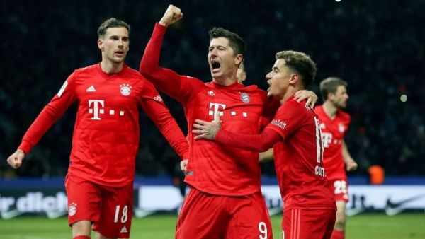 بايرن ميونيخ يعلق تدريباته