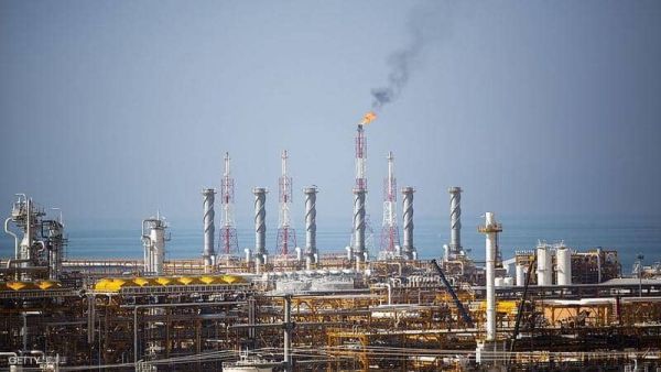  واشنطن  تبلغ بغداد بتقليل فترة الاستثناء الممنوحة لها لاستيراد الغاز والكهرباء من إيران