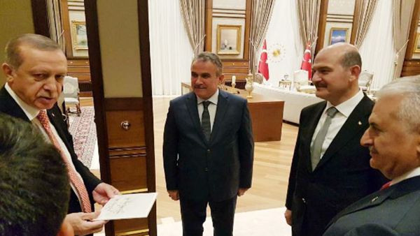 وأوقف عشرات آلاف الأشخاص في إطار عمليات أمنية الواسعة النطاق.