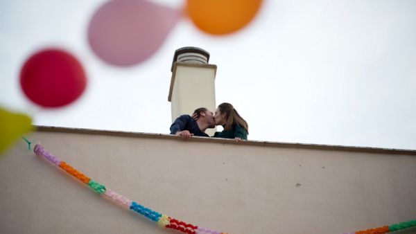 Spain's daily coronavirus death toll shot up to 743 today after falling for four straight days, bringing the total to 13,798, the health ministry said. However, it emphasised that the rise was due to weekend deaths being tallied and that the overall "downward trend" is continuing. JORGE GUERRERO / AFP