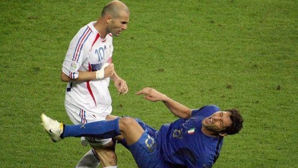 نطحة زيدان الشهيرة لماتيراتزي