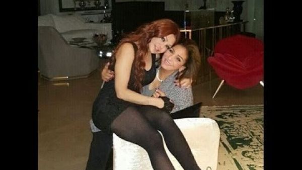 هيفاء وهبي ووالدتها هيفاء وهبي ووالدتها