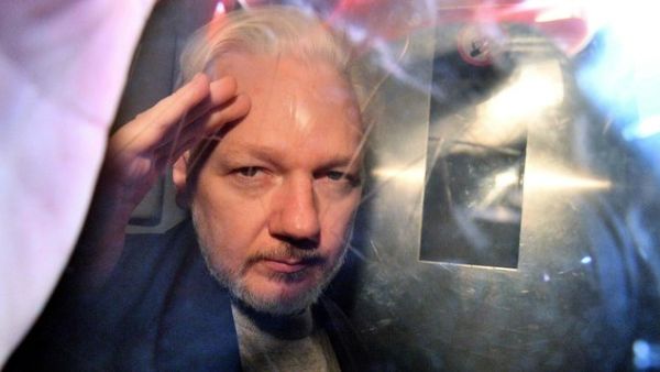 Julian Assange (Twitter)