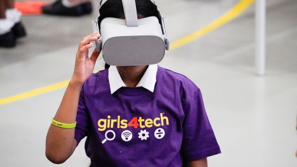 Mastercard Provides Free Online STEM Lessons to Children, Teachers and Parents