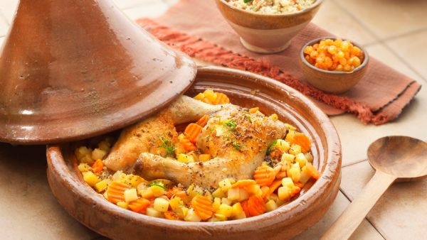 طاجن الدجاج بالخضار