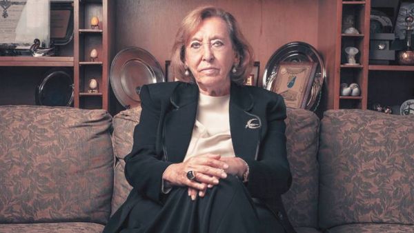 الأكاديمية الكويتية والناشطة الدكتورة لولوة القطامي 