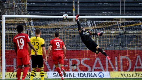 تسديدة كيميتش تخادع بوركي