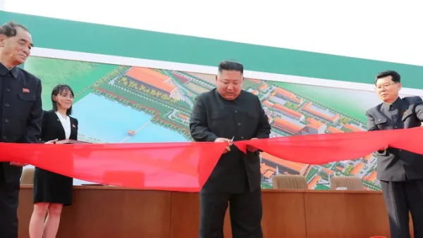 Kim Jong-un  (Twitter)