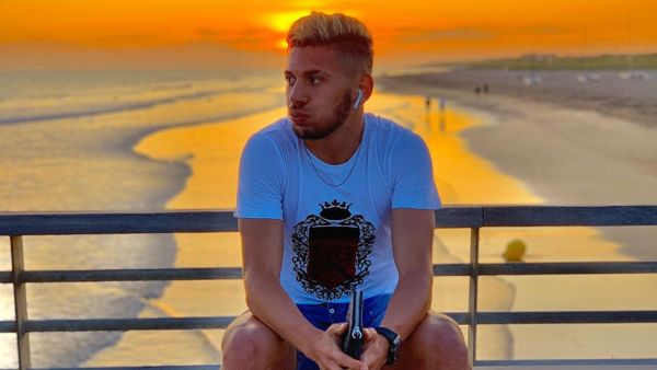 Algerian Footballer Farid El Melali Arrested for Masturbating in Front of His Neighbors!