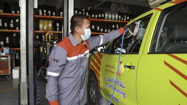  أن "أوتو برو" توفّر الآن في إمارة دبي وحداتٍ متنقلة لخدمات المركبات عند الطلب ودون أي تلامس