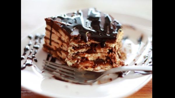 بسكويت النسكافيه والشوكولاته 