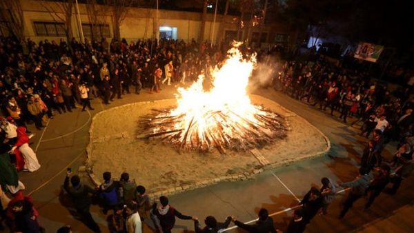 Jashn-e Sadeh (Twitter)