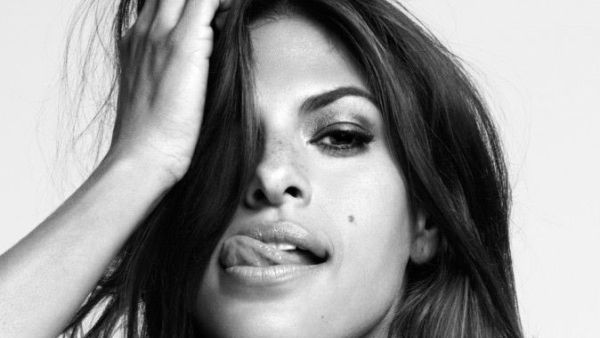 Eva Mendes  (Twitter)
