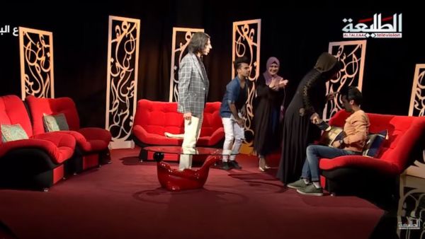 The Arab Shoe Weapon! Iraqi Prank Show Ends up by the Guest Woman Hitting the Crew (Video)