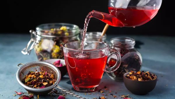ماذا تعرف عن فوائد ومضار شراب الكركديه؟