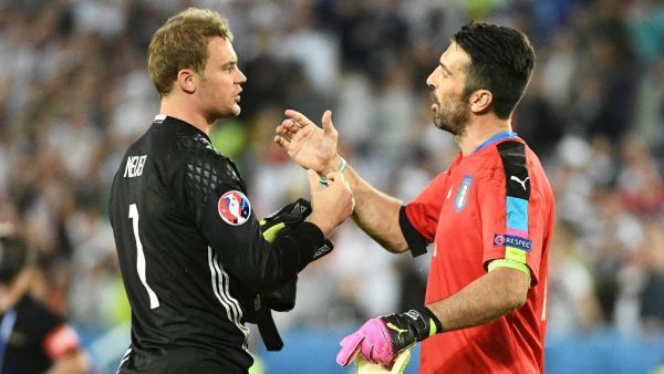 Neuer and Buffon (Photo: AFP)