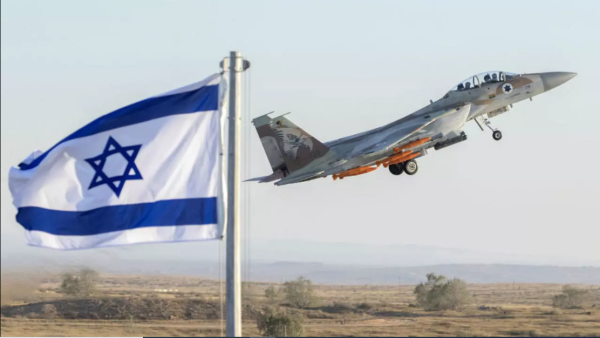 An Israeli Air Force F-15 Eagle fighter plane performs at an air show during the graduation of new cadet pilots at Hatzerim base in the Negev desert, on June 29, 2017. (Jack Guez, AFP)