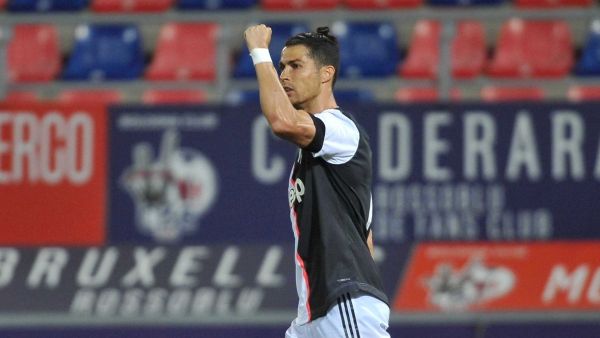 رونالدو يقود يوفنتوس للفوز