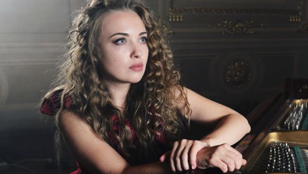 أين تجدون العروض الحية في دبي!