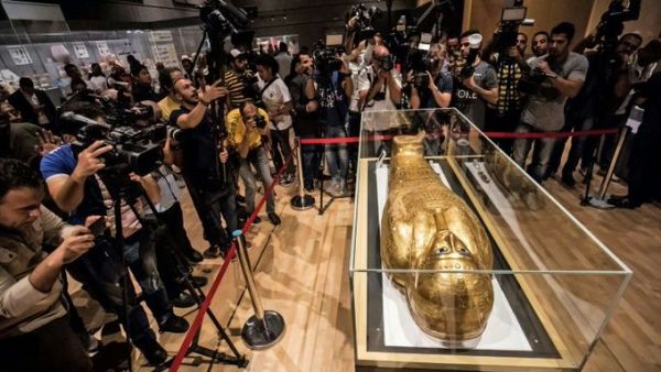 The Golden Coffin of Nedjemankh (Twitter)