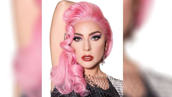 Gaga hailed the graduating students as the "seeds of the future" 