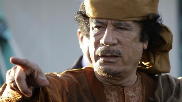 الزعيم الليبي الراحل معمر القذافي 