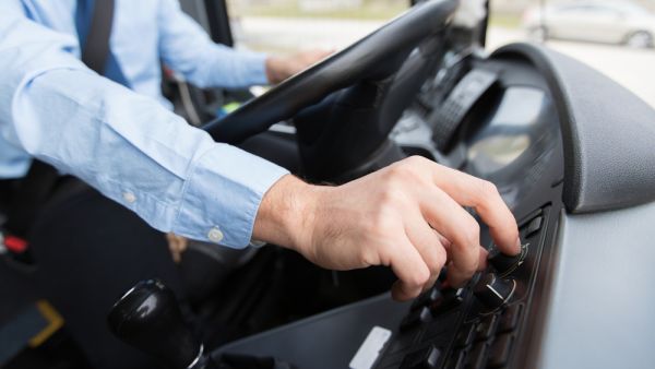 The driver spotted the woman with a walking stick trying to fend off the attacker. (Shutterstock/ File Photo)