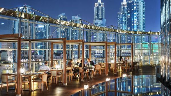 أشهى النكهات الاستوائية في دبي