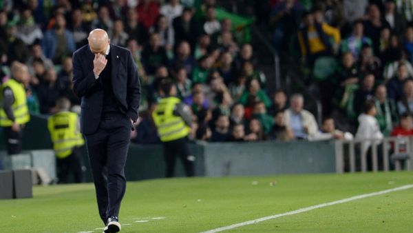 UEFA's decision to finish the competition with an eight-team tournament in Portugal has been backed by the French manager (Photo: AFP)